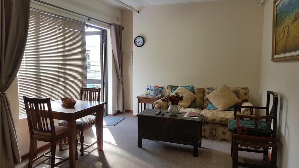 Riverside Cottages Constantia Ngoại thất bức ảnh