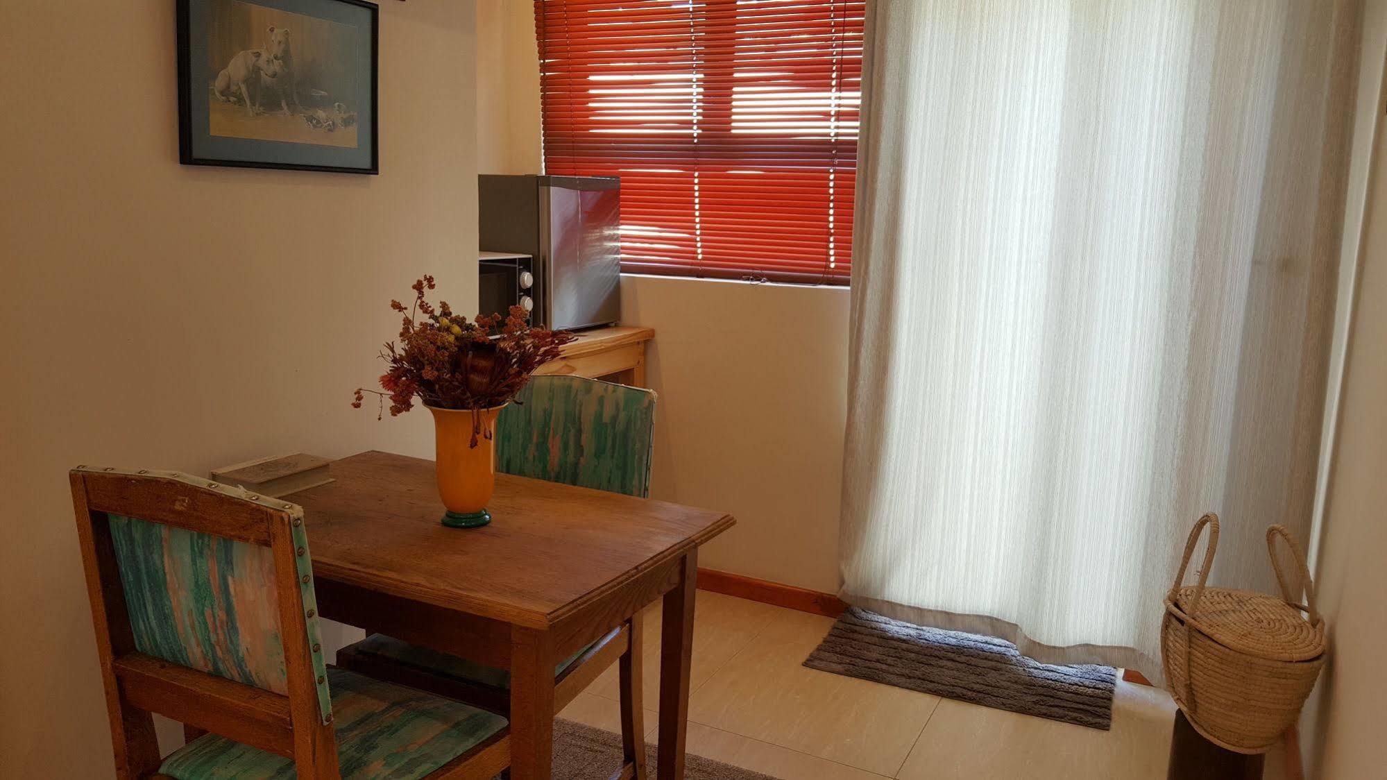 Riverside Cottages Constantia Ngoại thất bức ảnh