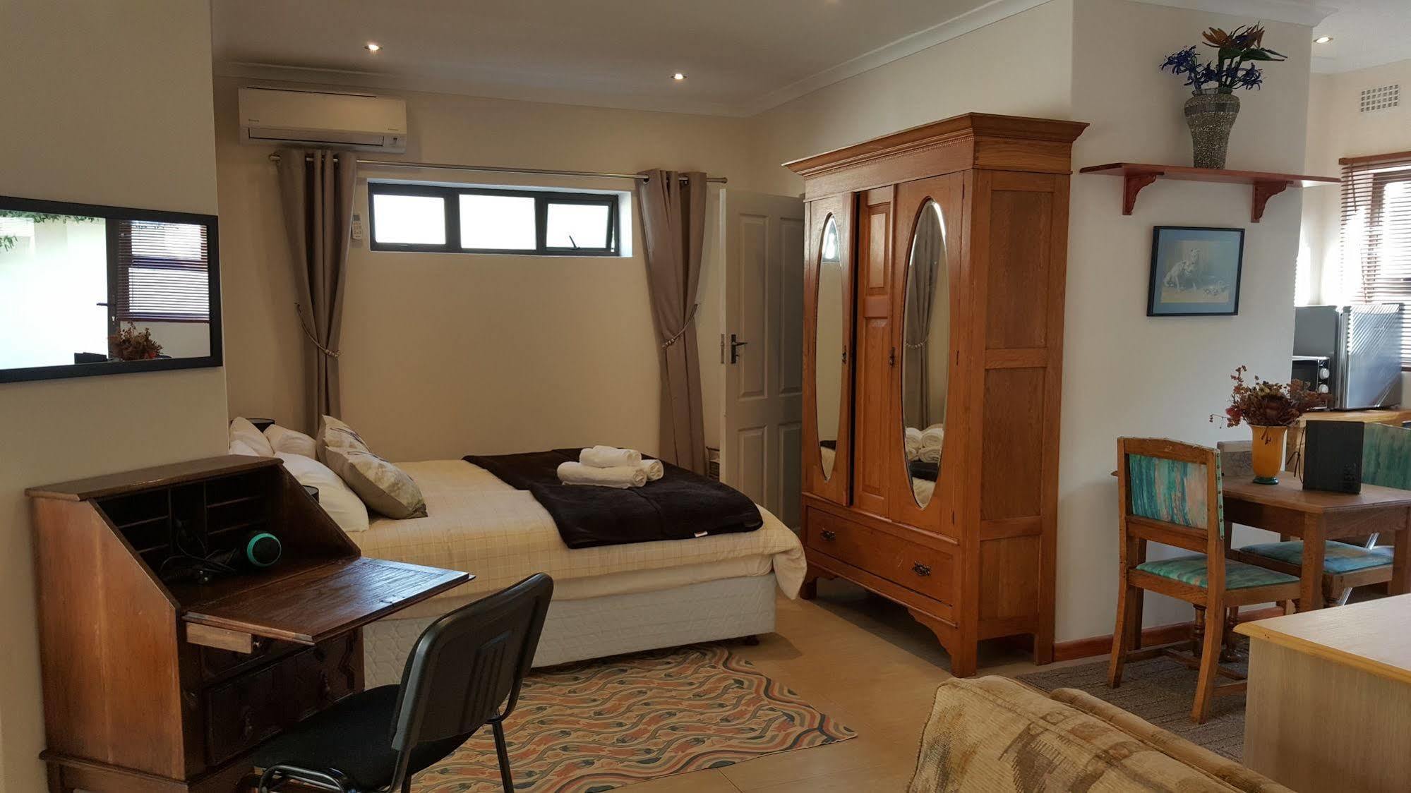 Riverside Cottages Constantia Ngoại thất bức ảnh