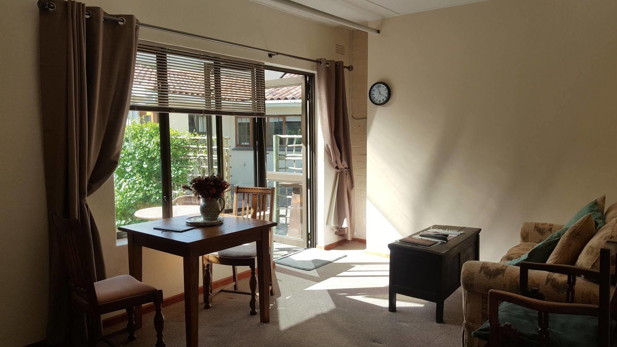 Riverside Cottages Constantia Ngoại thất bức ảnh