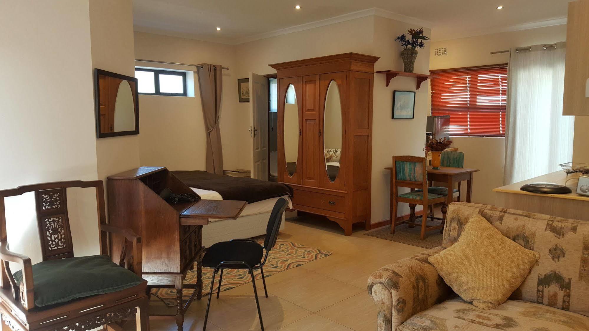 Riverside Cottages Constantia Ngoại thất bức ảnh