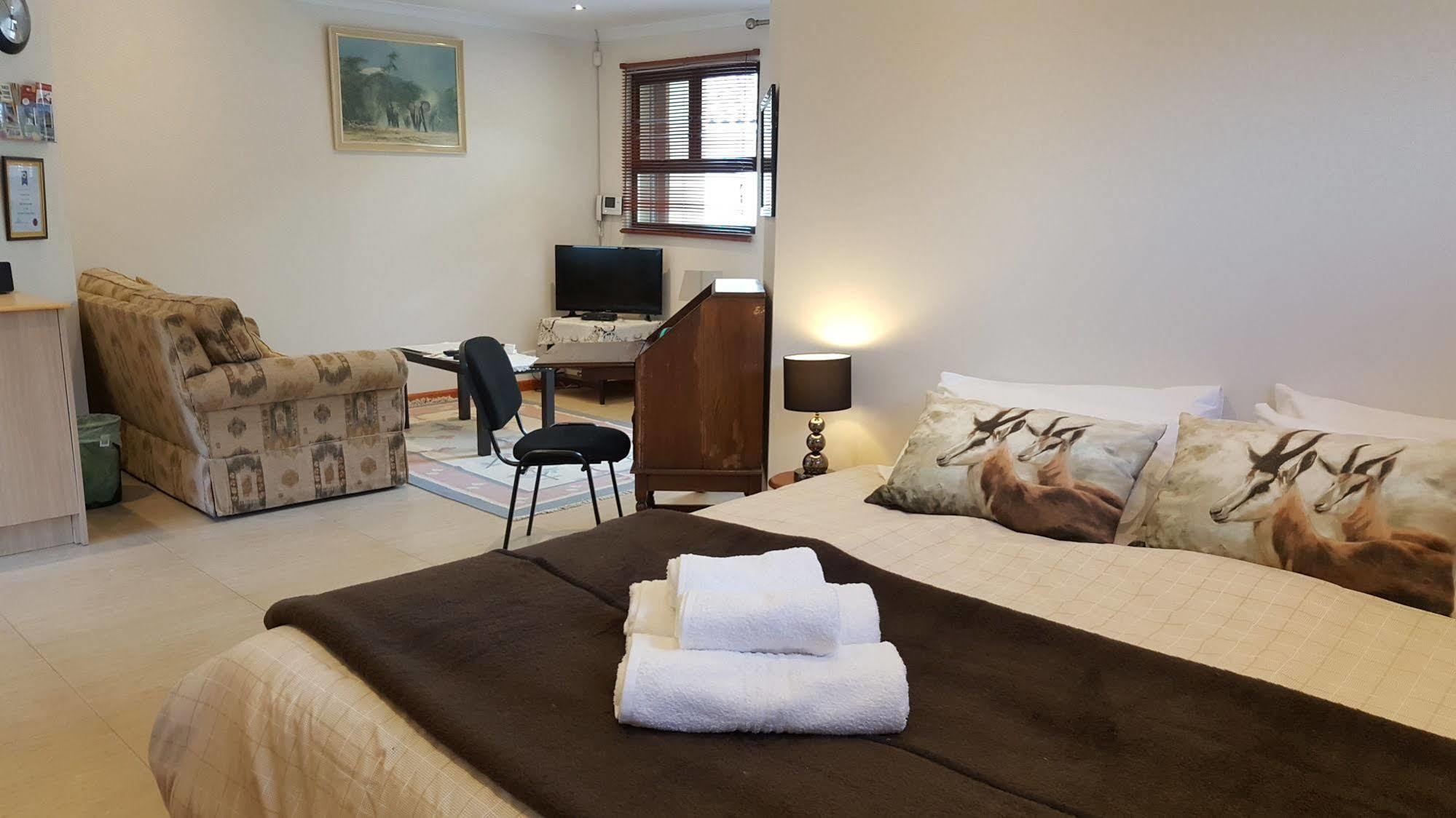Riverside Cottages Constantia Ngoại thất bức ảnh